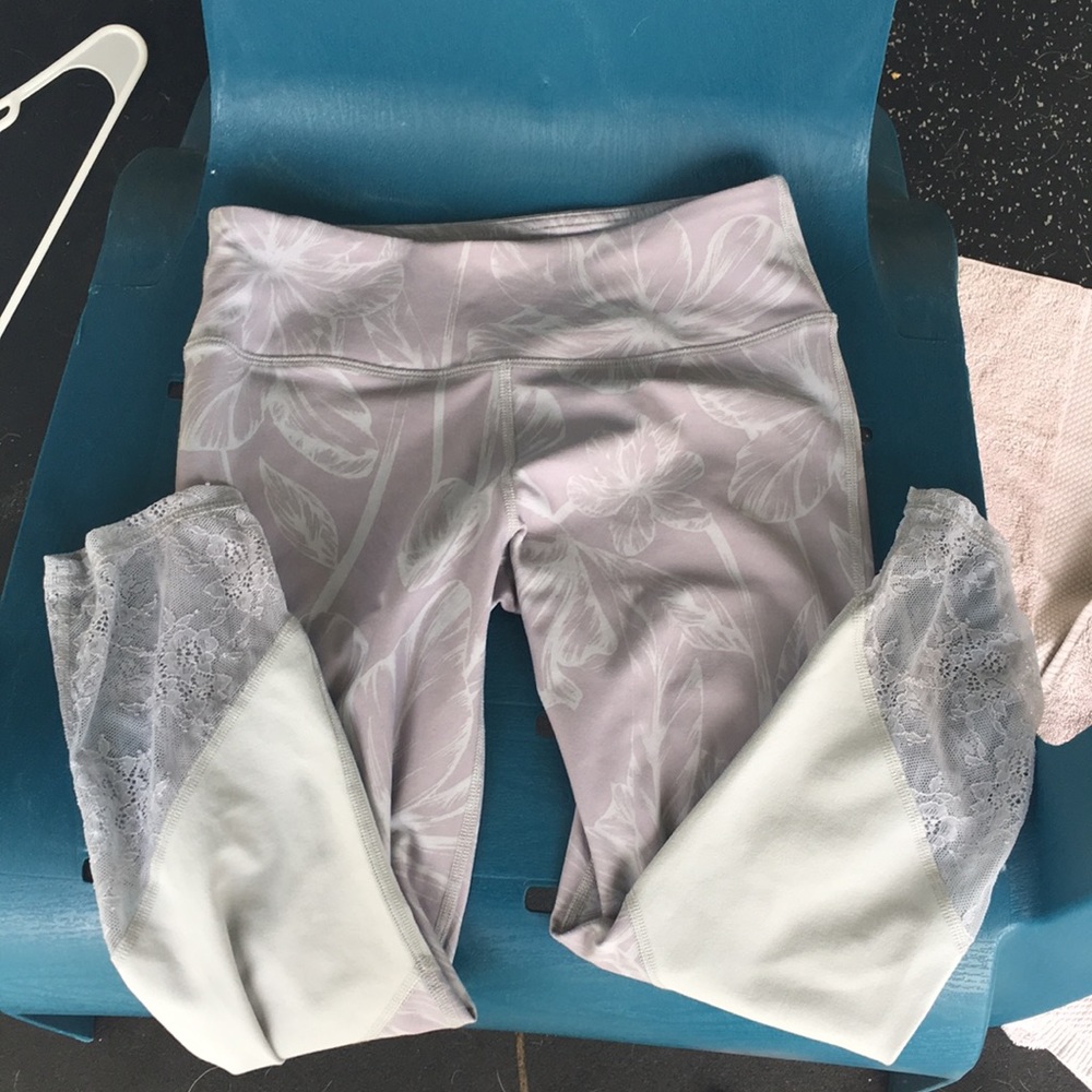 Fabletics Capri leggings